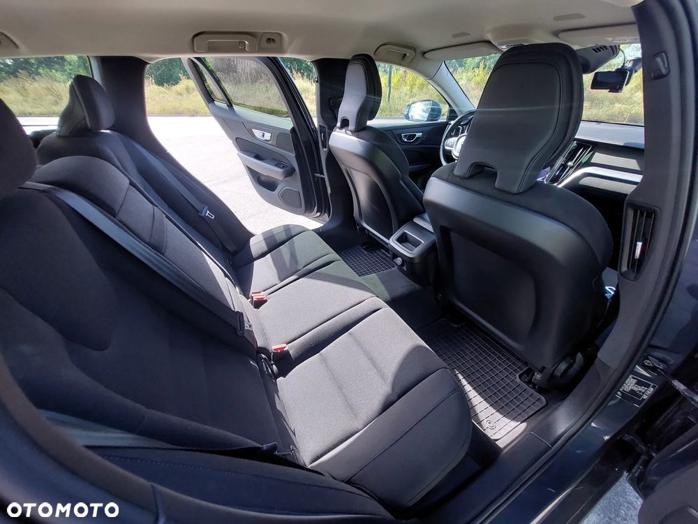 Volvo V60 D4 Momentum Pro - 16