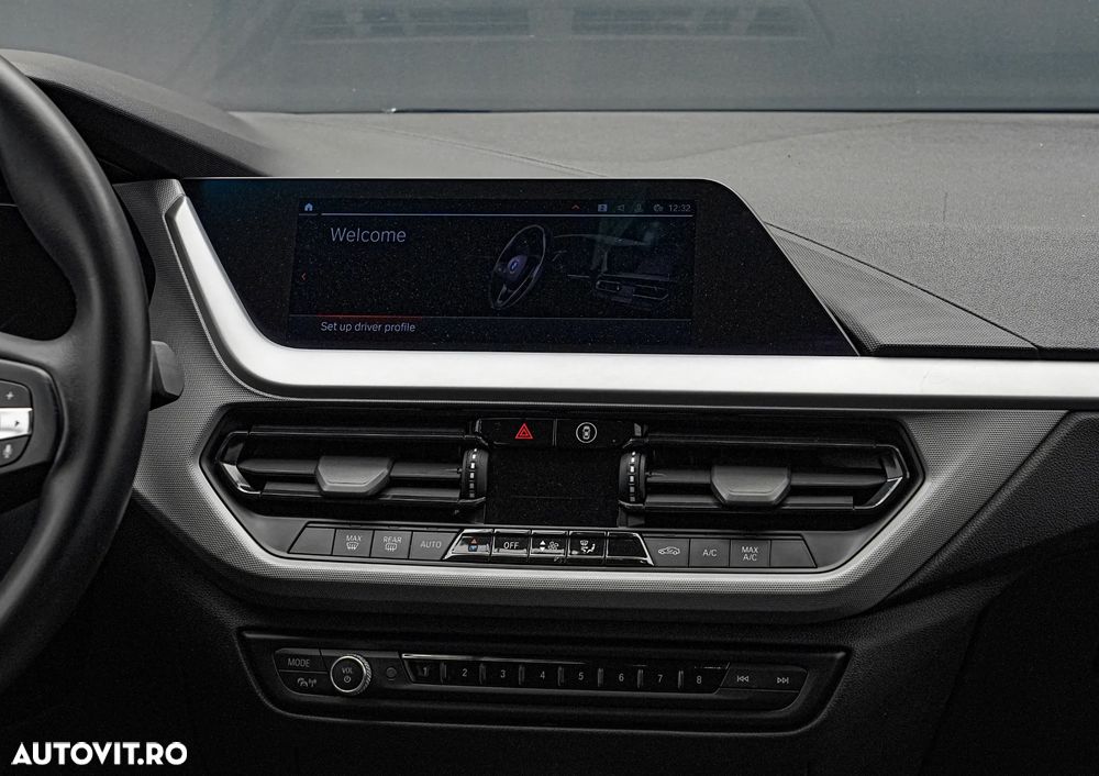BMW Seria 1 - 19
