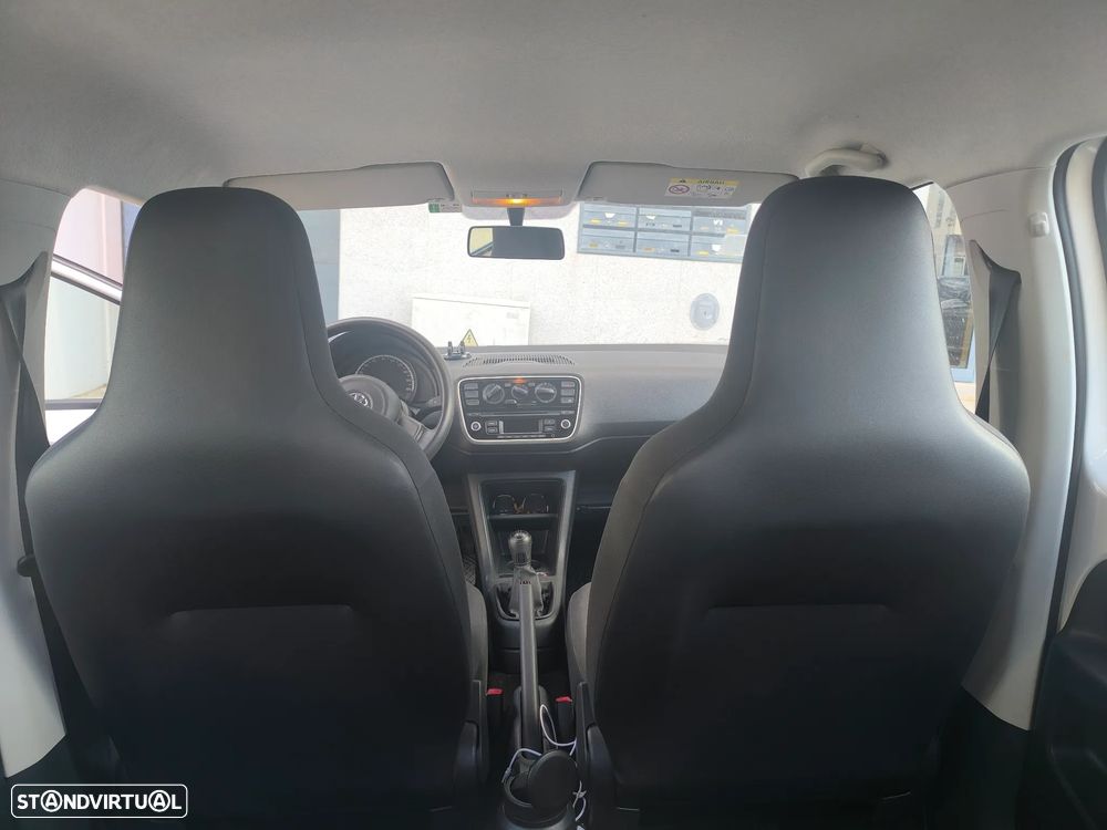 VW Up! 1.0 Take - 5