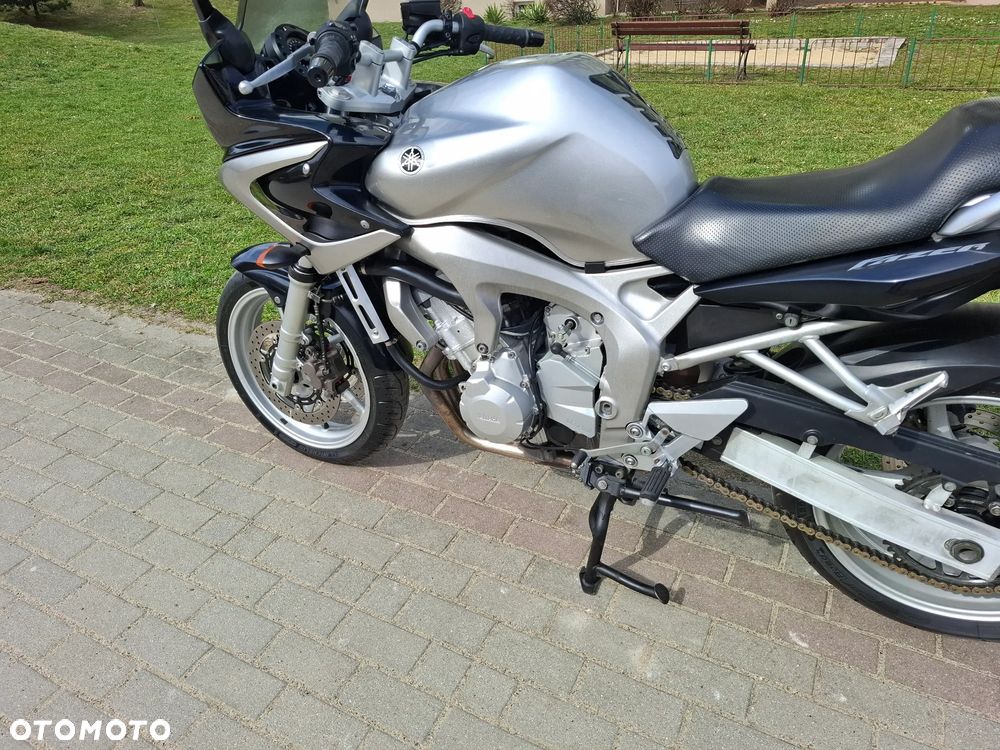 Yamaha FZ6 - 25