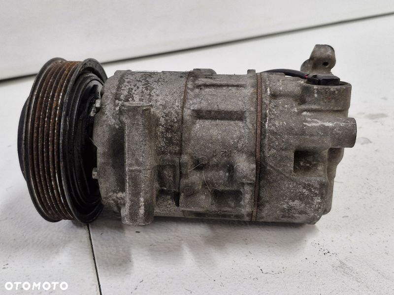 RENAULT MEGANE III 1.5 DCI SPRĘŻARKA KOMPRESOR KLIMATYZACJI 926008209R - 9