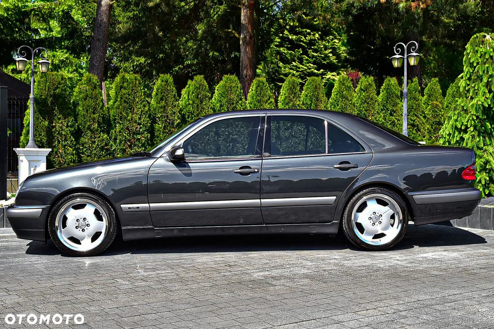 Mercedes-Benz Klasa E - 11