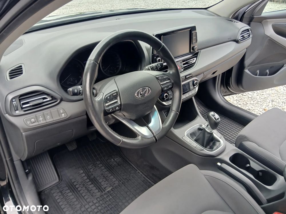 Hyundai i30 1.0 T-GDI Classic + - 23