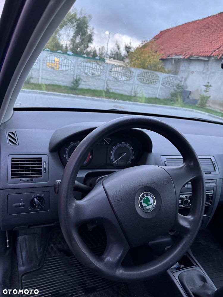 Skoda Fabia 1.2 12V Active - 11