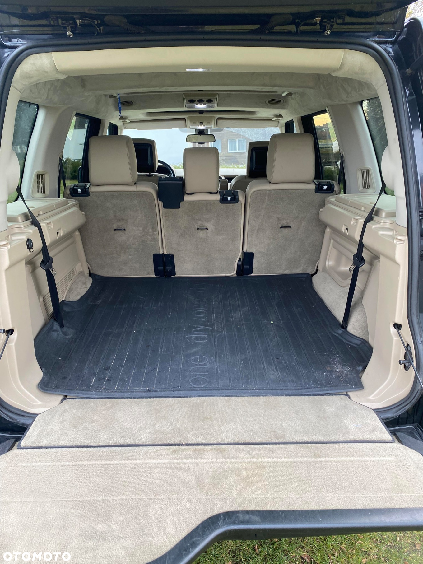 Land Rover Discovery IV 5.0 V8 HSE - 12