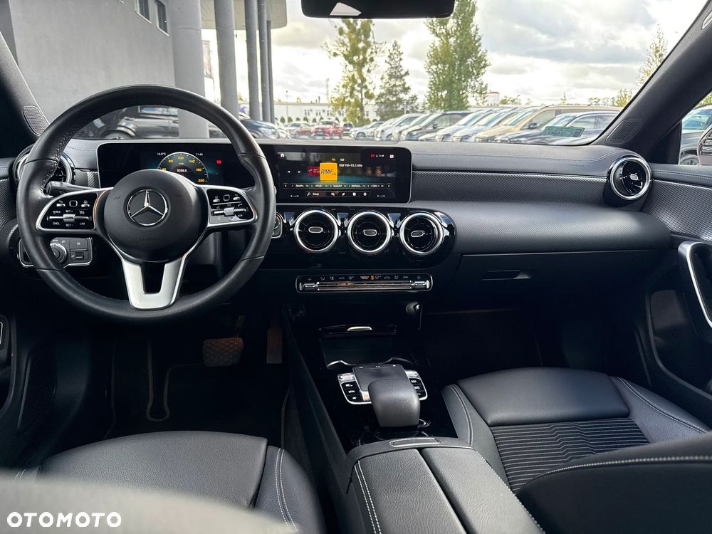 Mercedes-Benz CLA 220 4-Matic Progressive 7G-DCT - 20