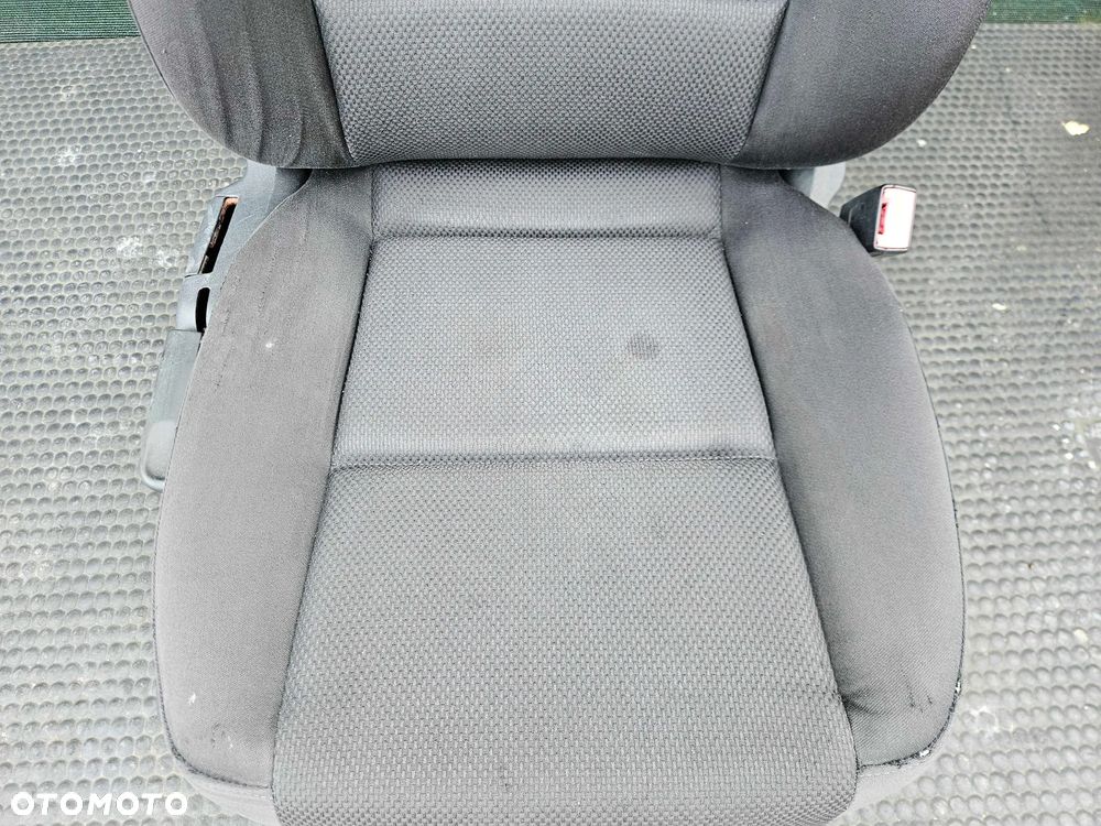 Fotel Siedzenie Pasażera 8E0881106 A Pasażer Prawy Przód Welur Soul Zagłowek Zapinka Pasa Osłona Audi A4 B6 B7 - 8