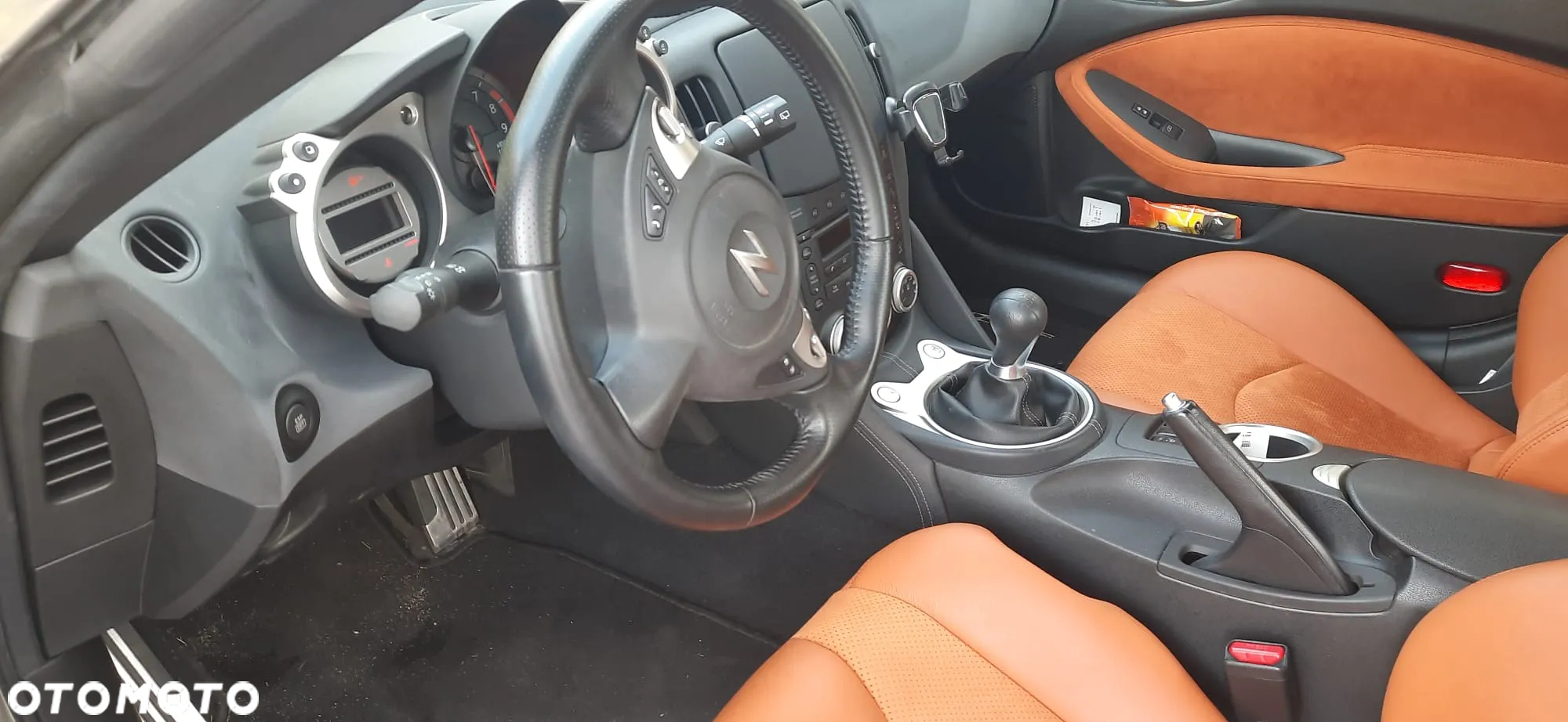 Nissan 370 Z 3.7 V6 - 5