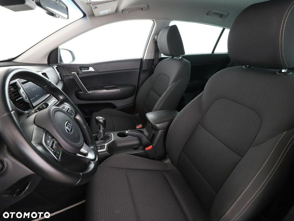 Kia Sportage 1.6 GDI 2WD Attract - 13