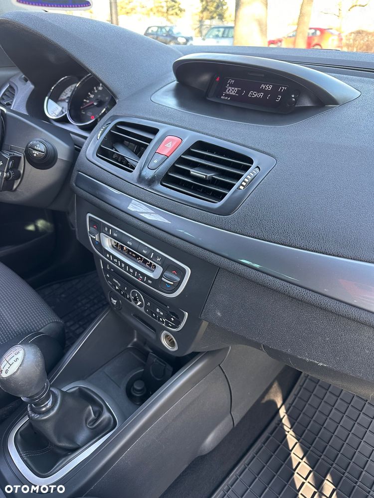 Renault Megane 1.9 dCi FAP Dynamique - 20