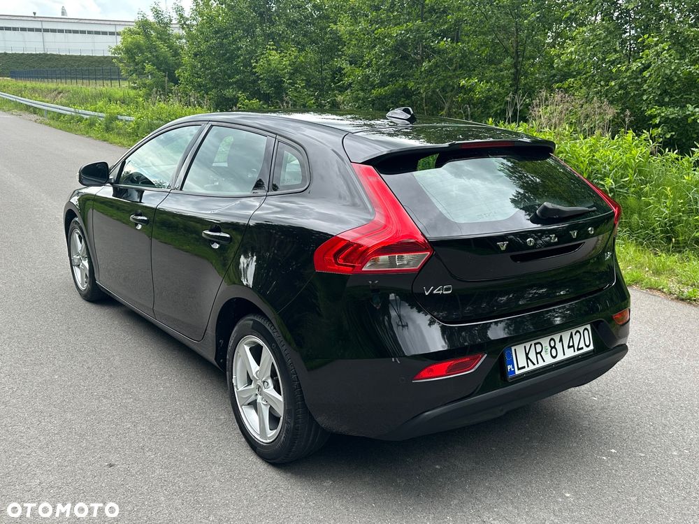 Volvo V40 D2 Kinetic - 23
