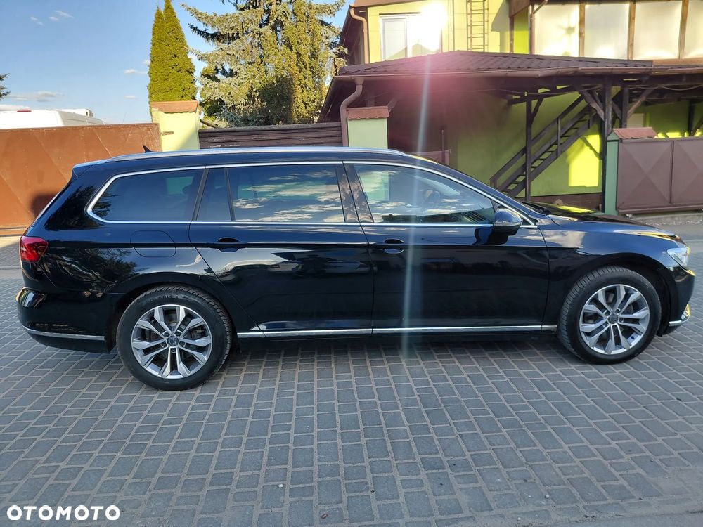 Volkswagen Passat 2.0 TDI SCR Highline - 14