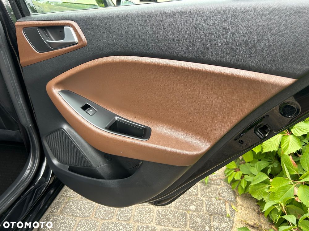 Hyundai i20 1.4 Trend - 29