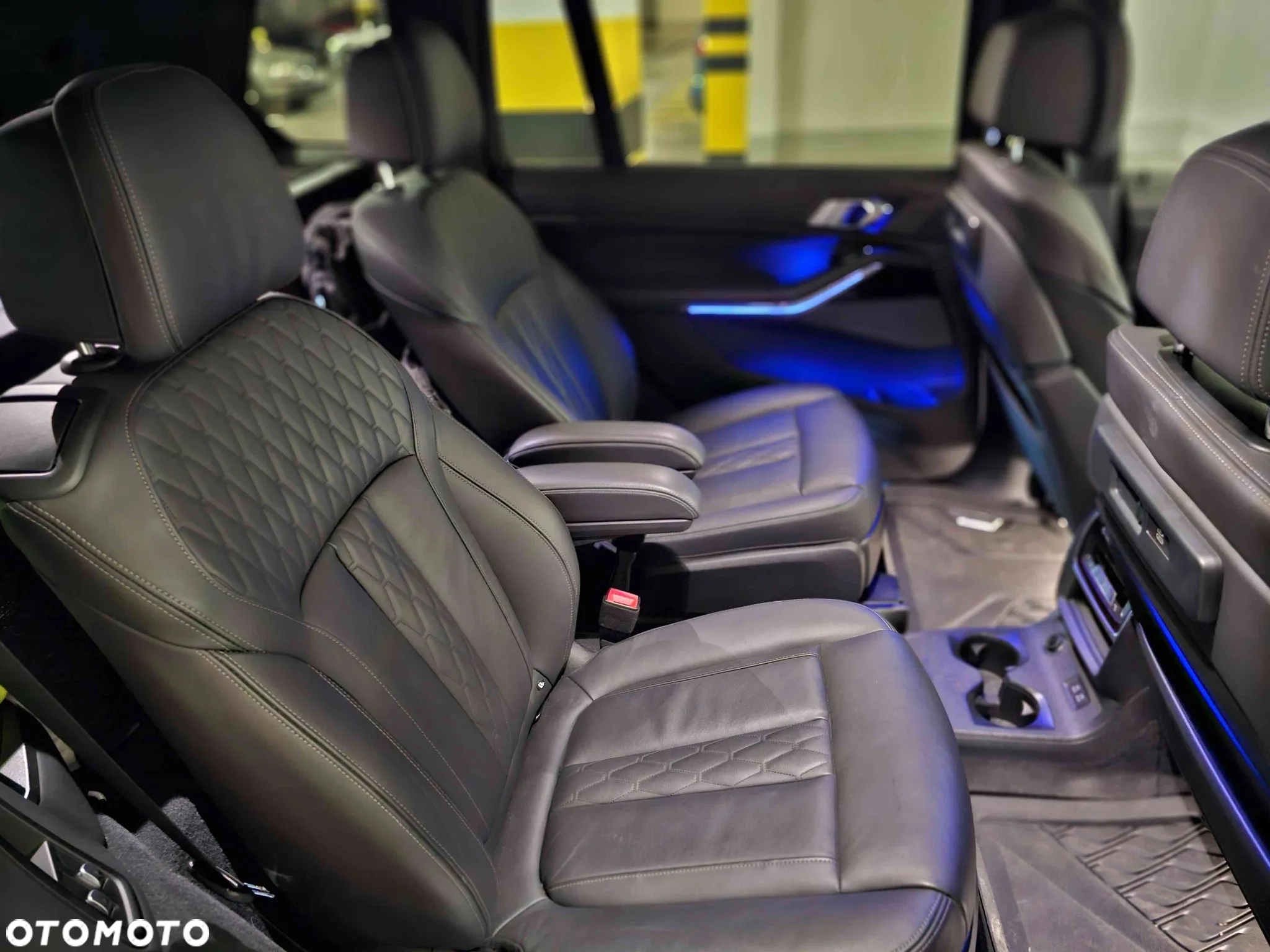 BMW X7 M50d sport - 32