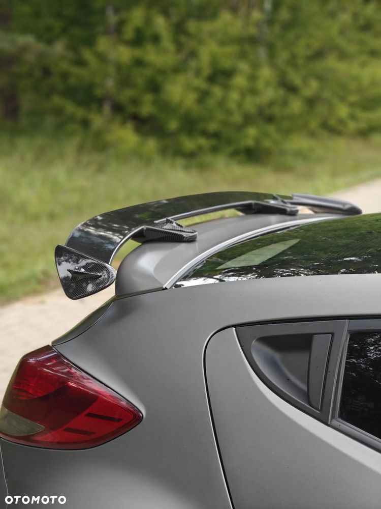 Hyundai Veloster - 13