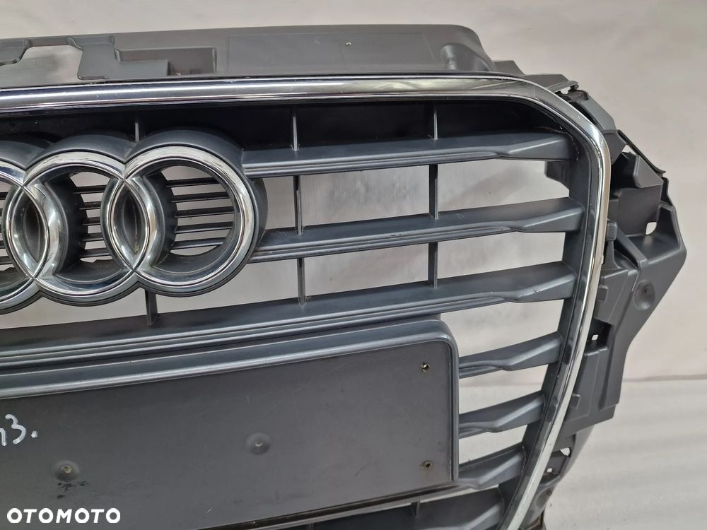 AUDI A3 8V0 / 8V3 / 8V 12- ATRAPA / GRILL PRZEDNI PRZÓD , NR 8V3853651 , NR AUKCJI GL743 - 7