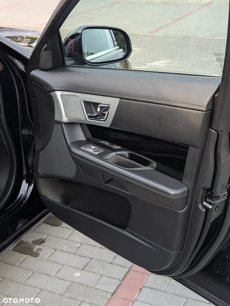 Jaguar XF 3.0 V6 D S Luxury - 20