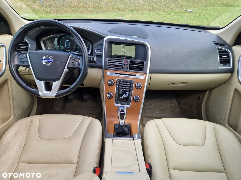 Volvo XC 60 D4 Drive-E Summum - 5