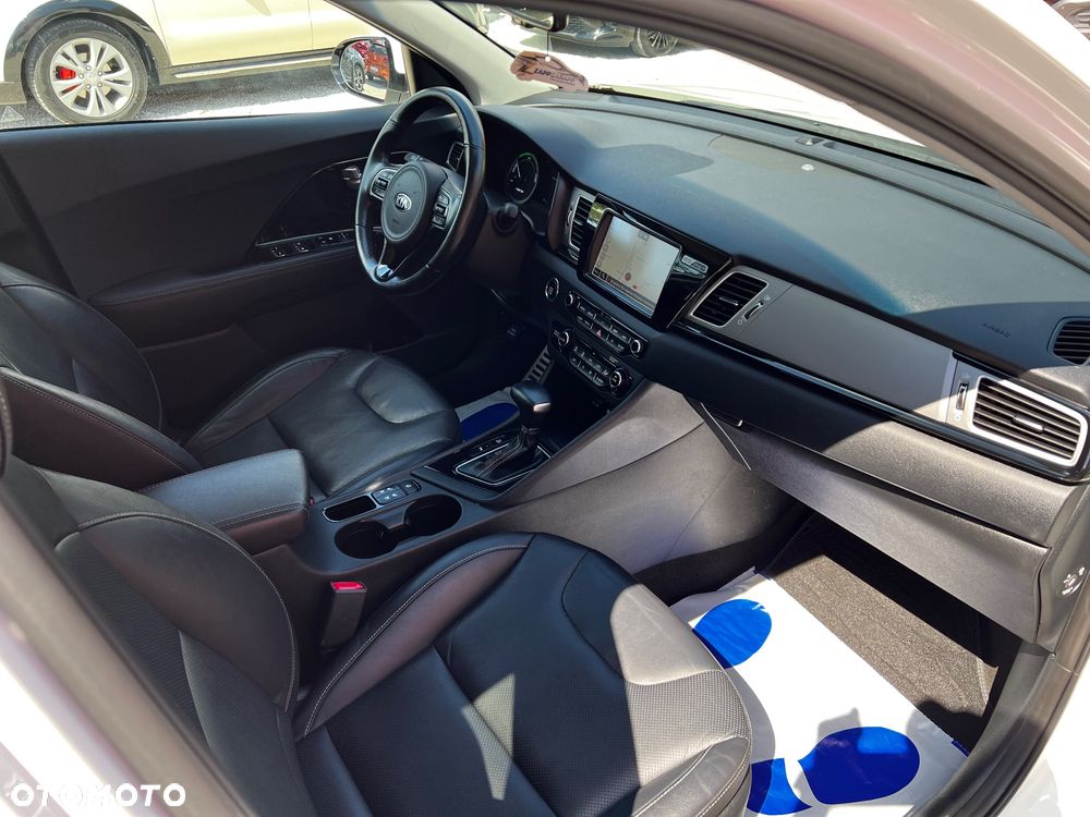 Kia Niro 1.6 GDI PHEV 2WD OPF Vision - 21