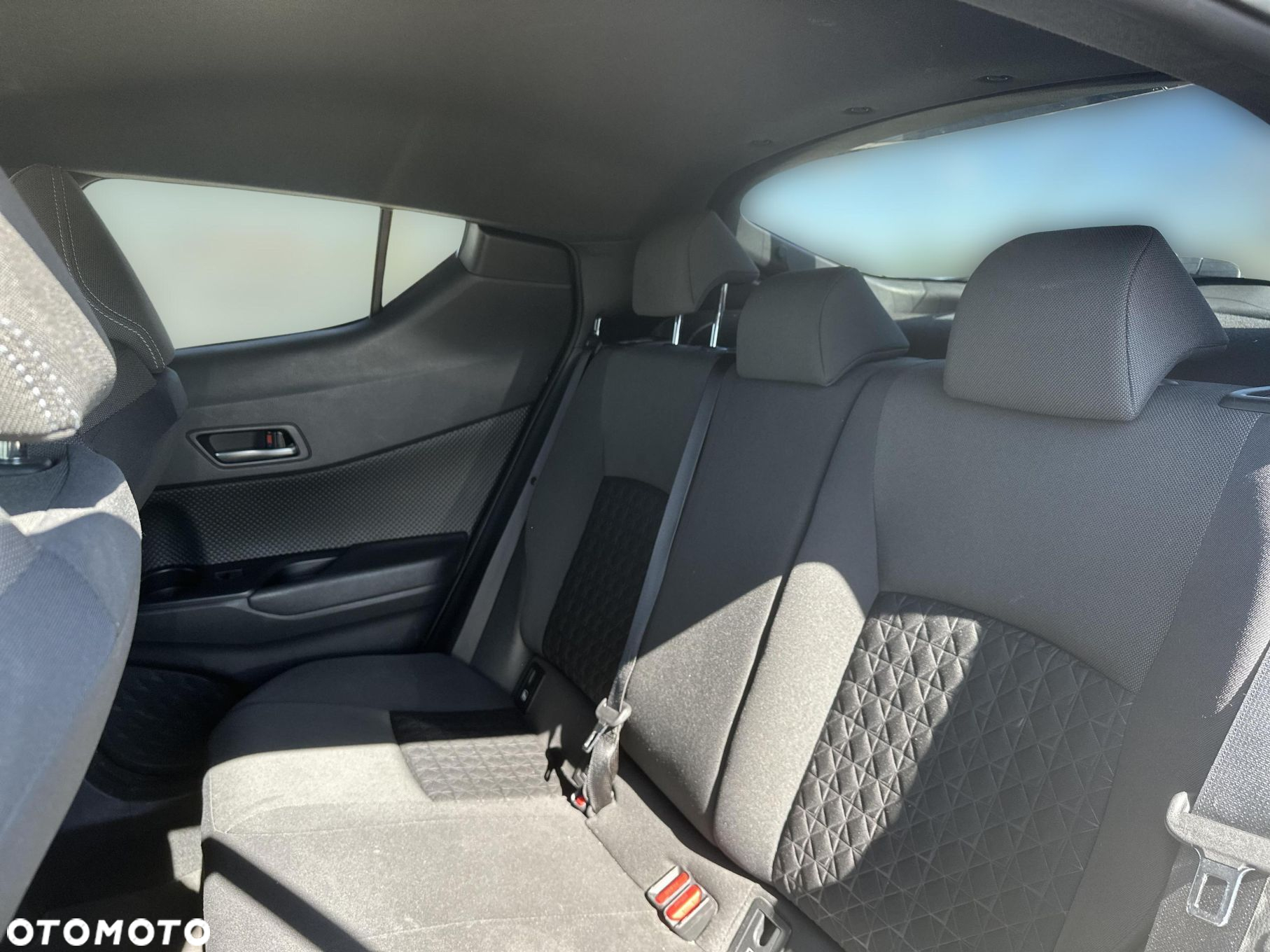 Toyota C-HR 1.8 Hybrid Style - 13