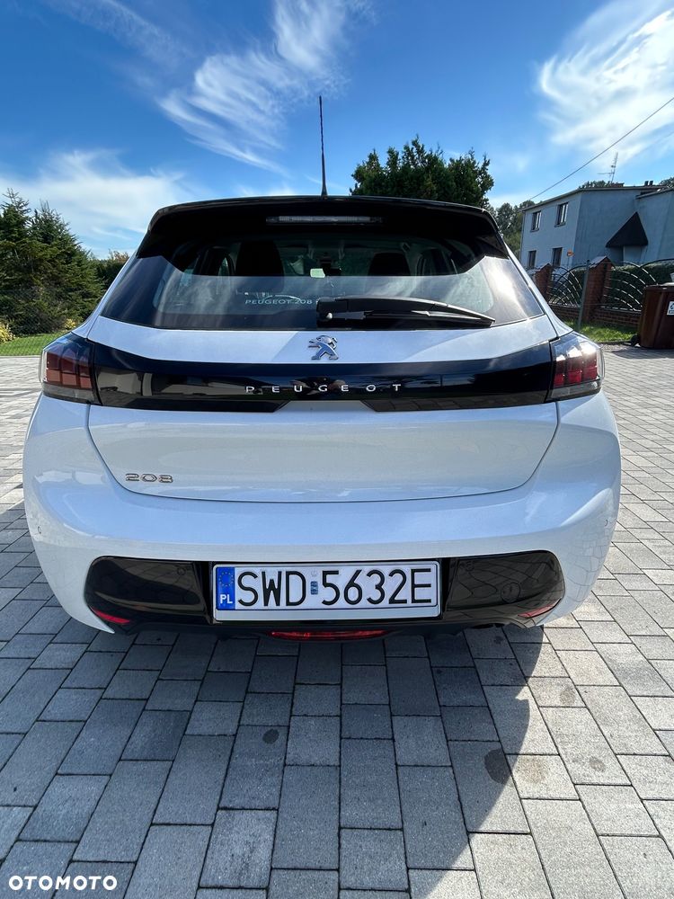 Peugeot 208 - 6