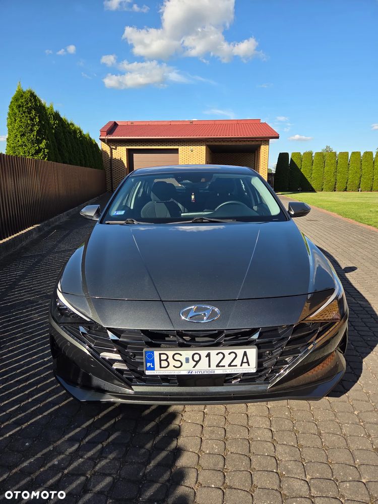 Hyundai Elantra 1.6 Executive - 6