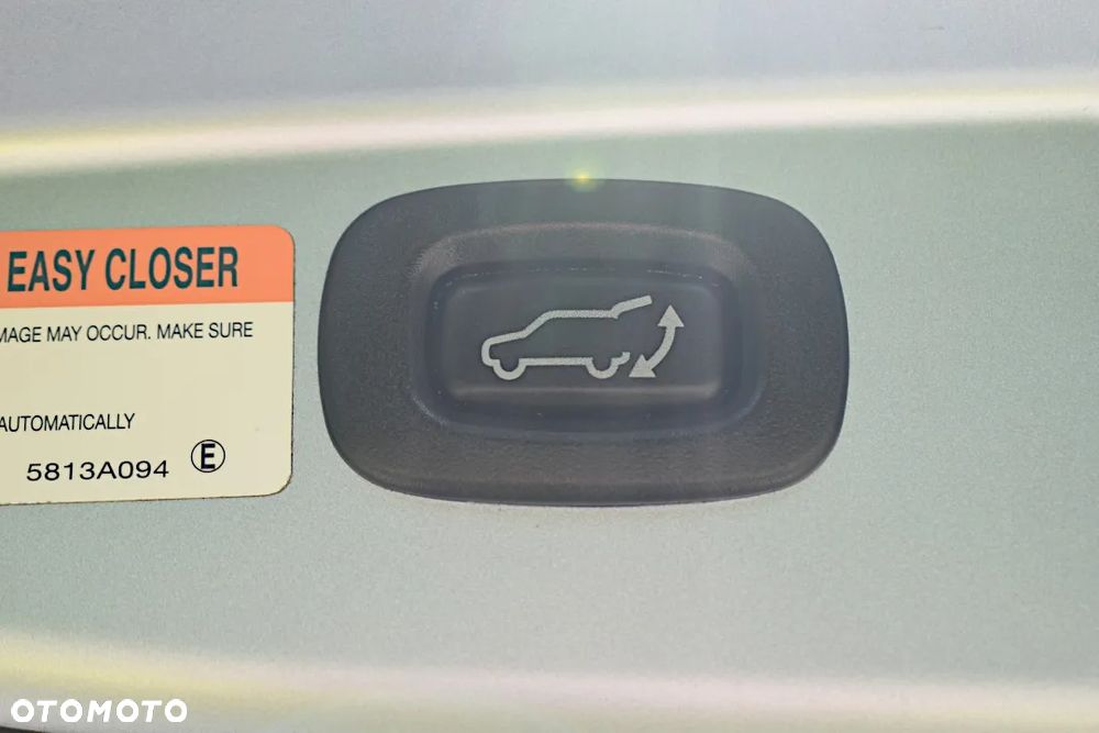 Mitsubishi Outlander 2.0 4WD Plug-In Hybrid Top - 19