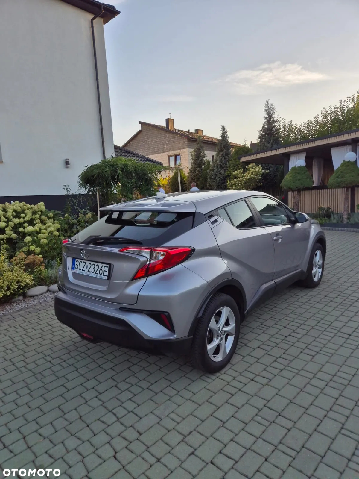 Toyota C-HR 1.2 T Dynamic - 3