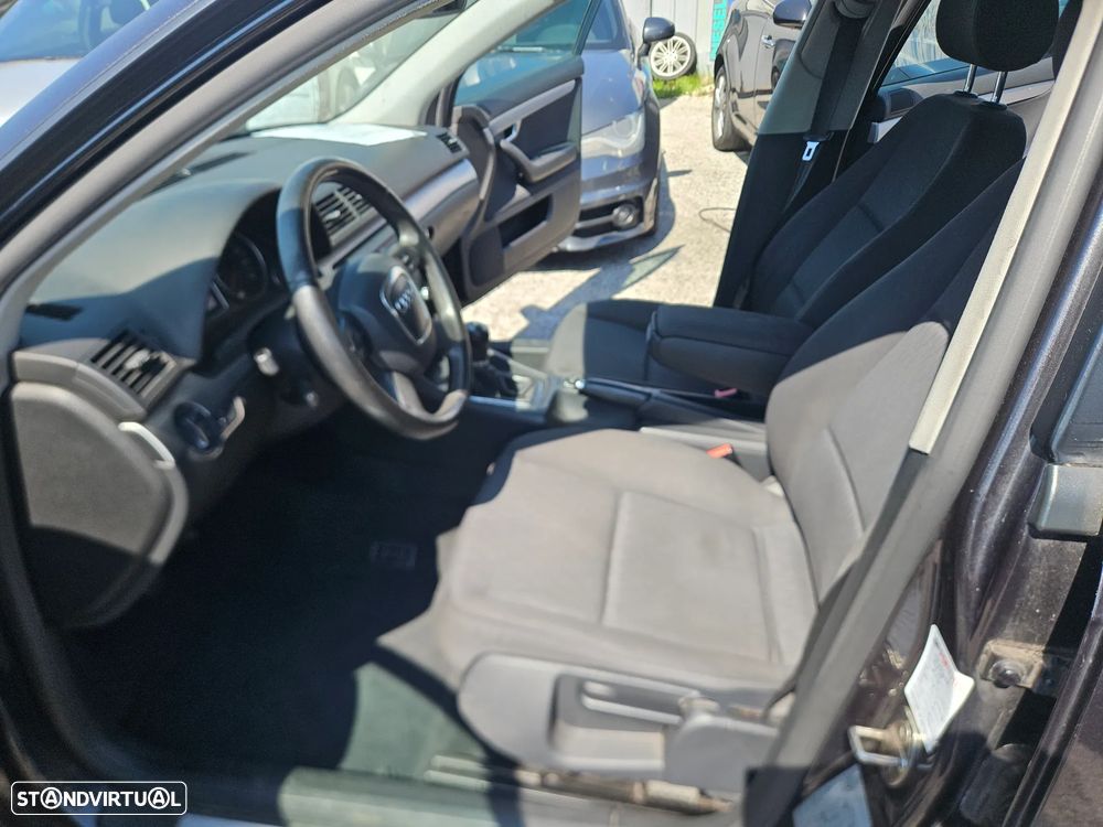 Audi A4 1.9 TDI Sport - 6