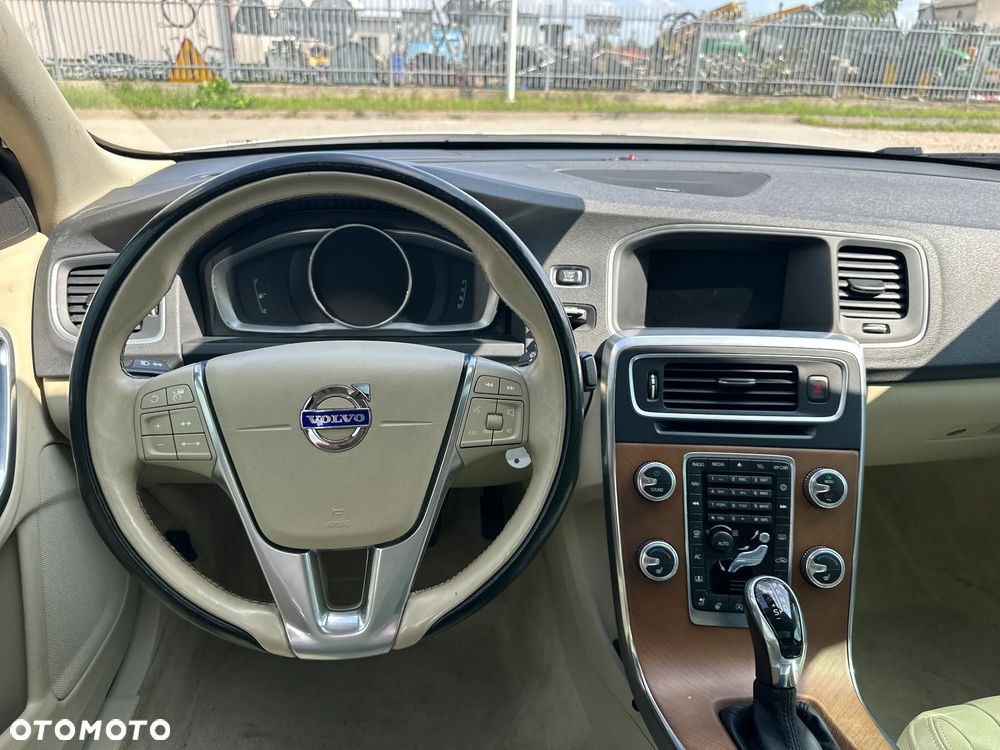 Volvo S60 - 28