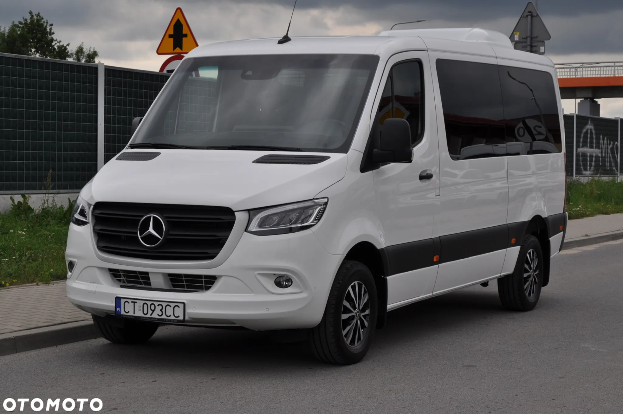 Mercedes-Benz Sprinter 319 CDI Standard SELECT 9G-Tronic 907.233 - 31