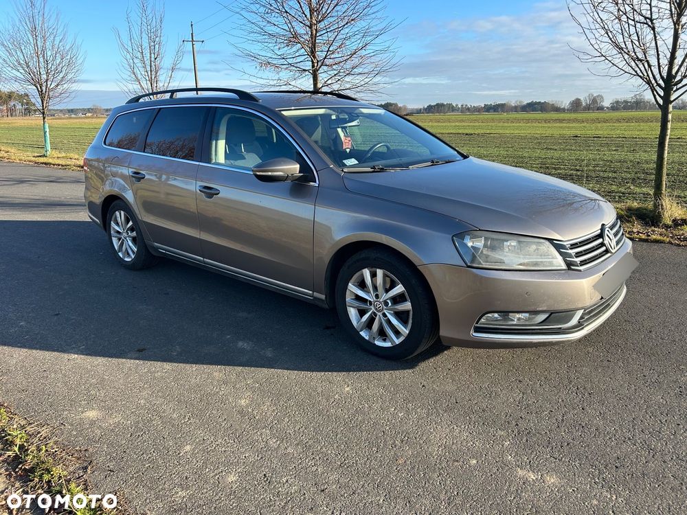 Volkswagen Passat 2.0 TDI Comfortline DSG - 2
