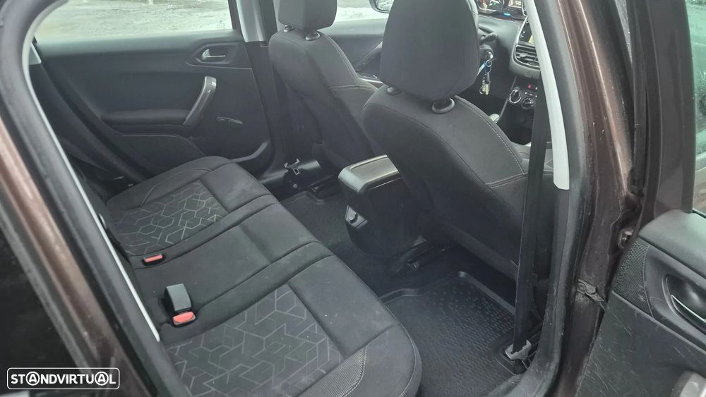 Peugeot 2008 1.4 HDi Active - 4