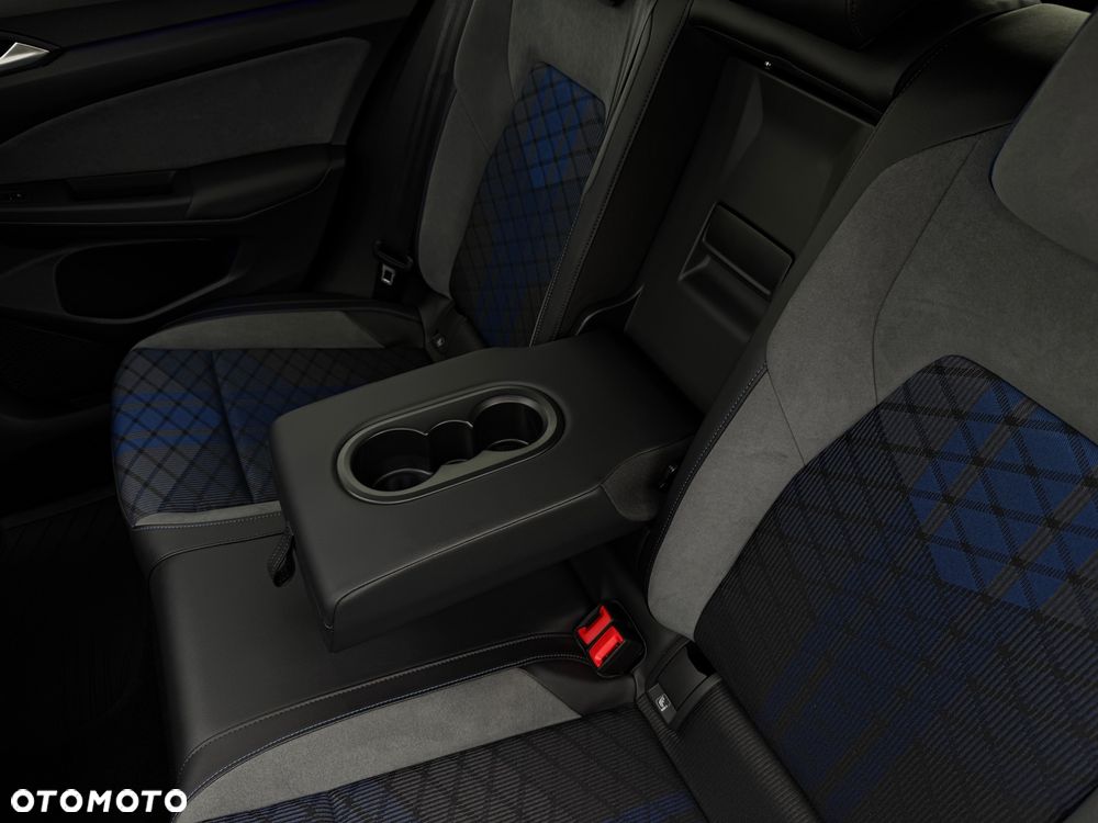 Volkswagen Golf 2.0 TSI 4Motion R DSG - 36