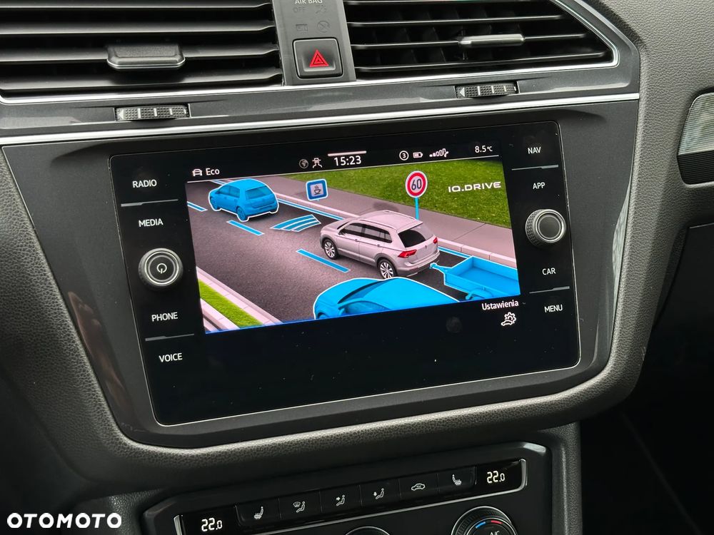 Volkswagen Tiguan - 12
