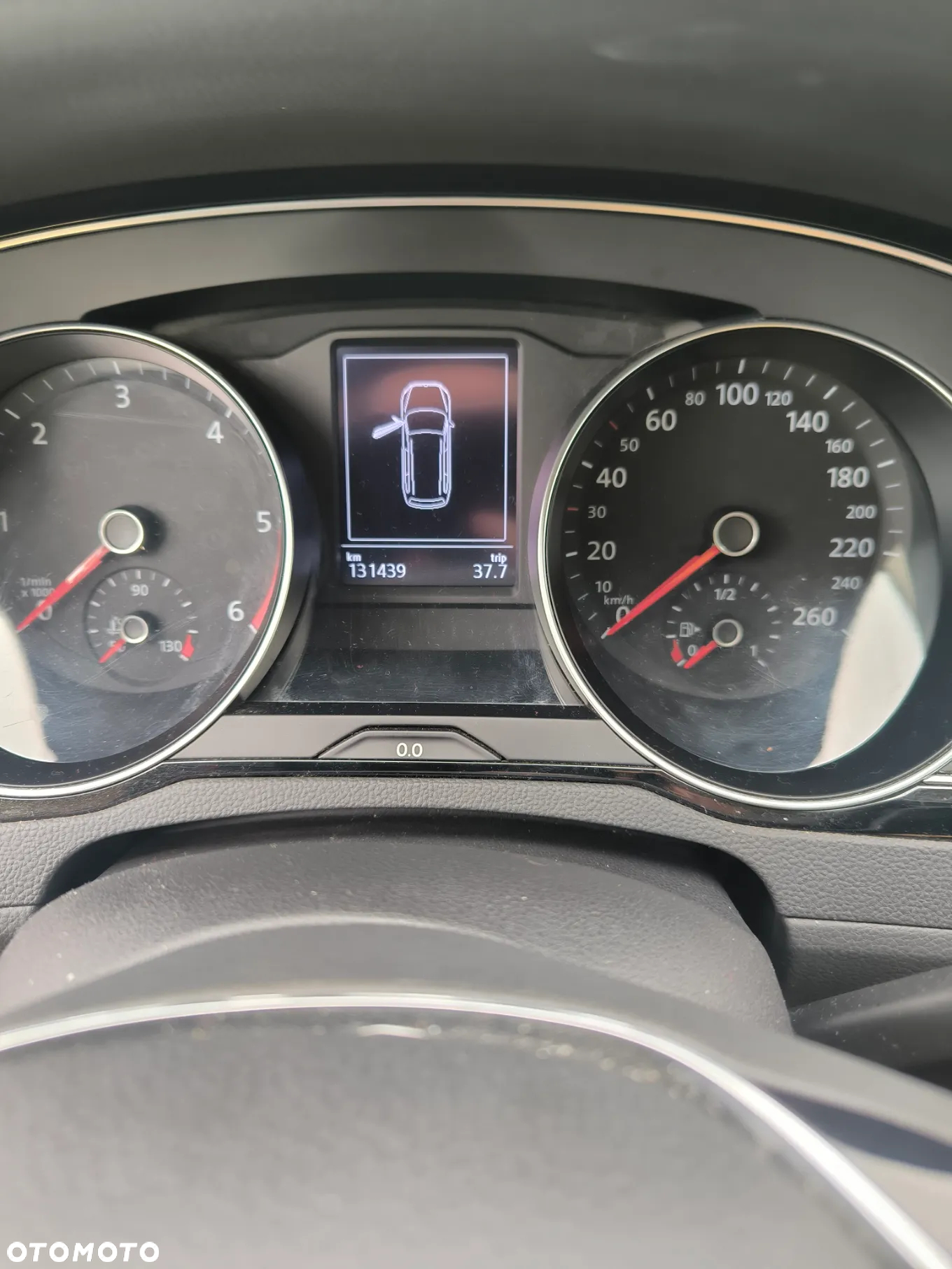 Volkswagen Passat 2.0 TDI (BlueMotion Technology) DSG Comfortline - 9