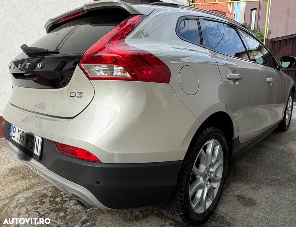 Volvo V40 D3 Summum - 5