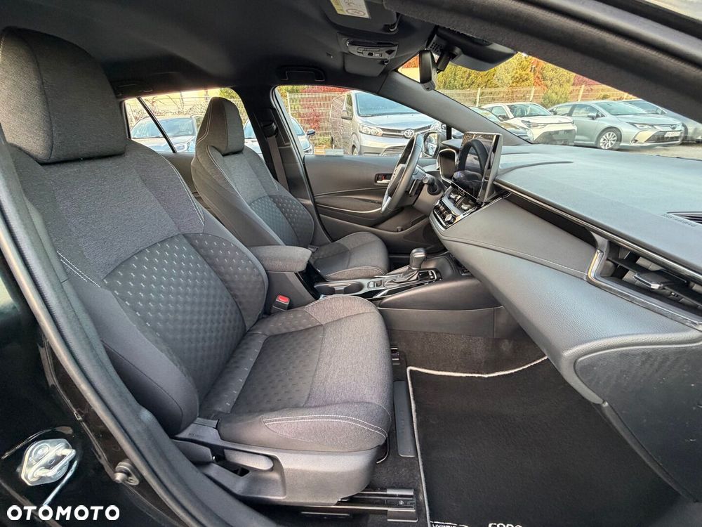 Toyota Corolla 2.0 Hybrid Comfort - 28