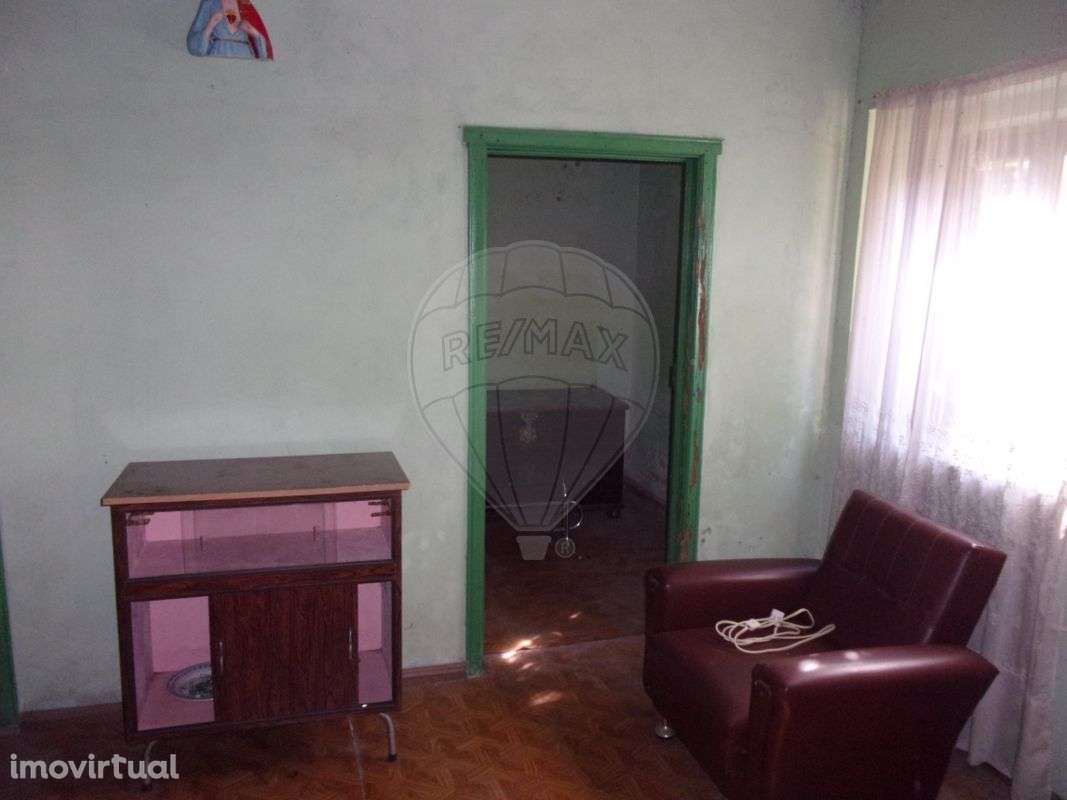 Moradia T2 para venda - Grande imagem: 2/22