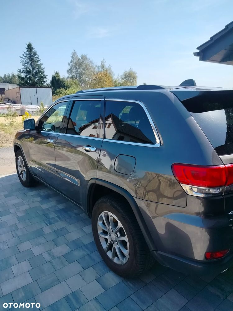 Jeep Grand Cherokee - 8