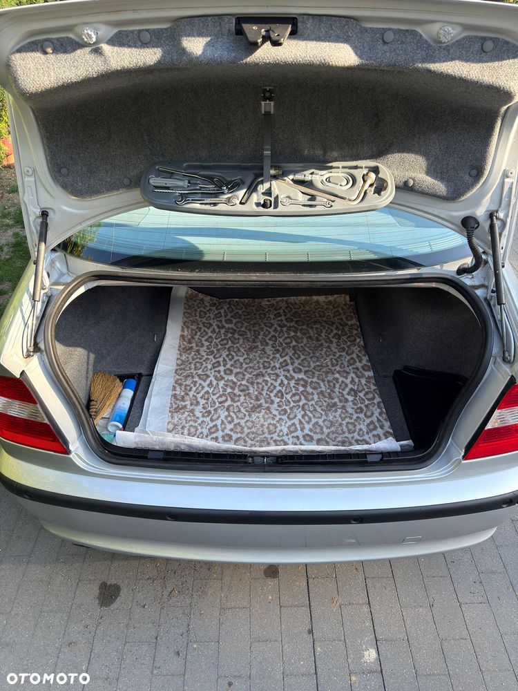BMW Seria 3 325i - 6