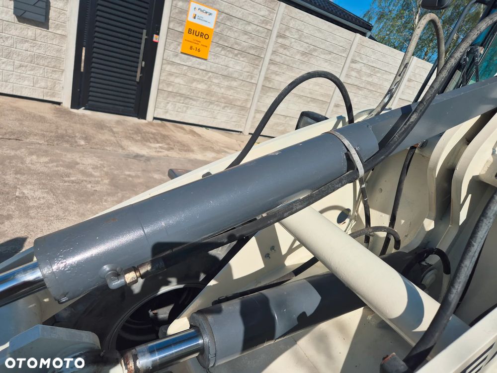 Terex TL80 - 16