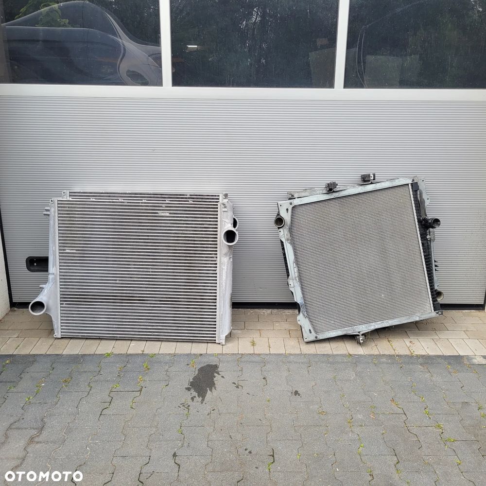 CHŁODNICA WODY 7423292928, INTERCOOLER RAENAT GAMA T RANGE R ORYGINAŁ SZCZELNE - 1