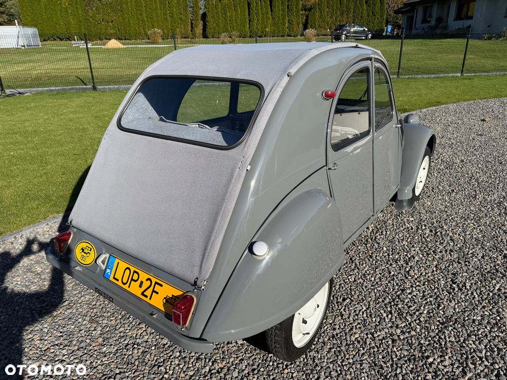 Citroën 2 CV - 15