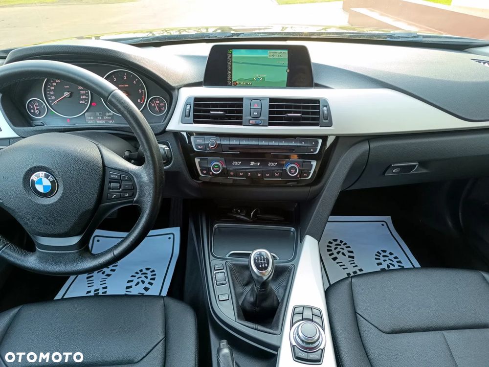 BMW Seria 3 318d DPF Edition Lifestyle - 29