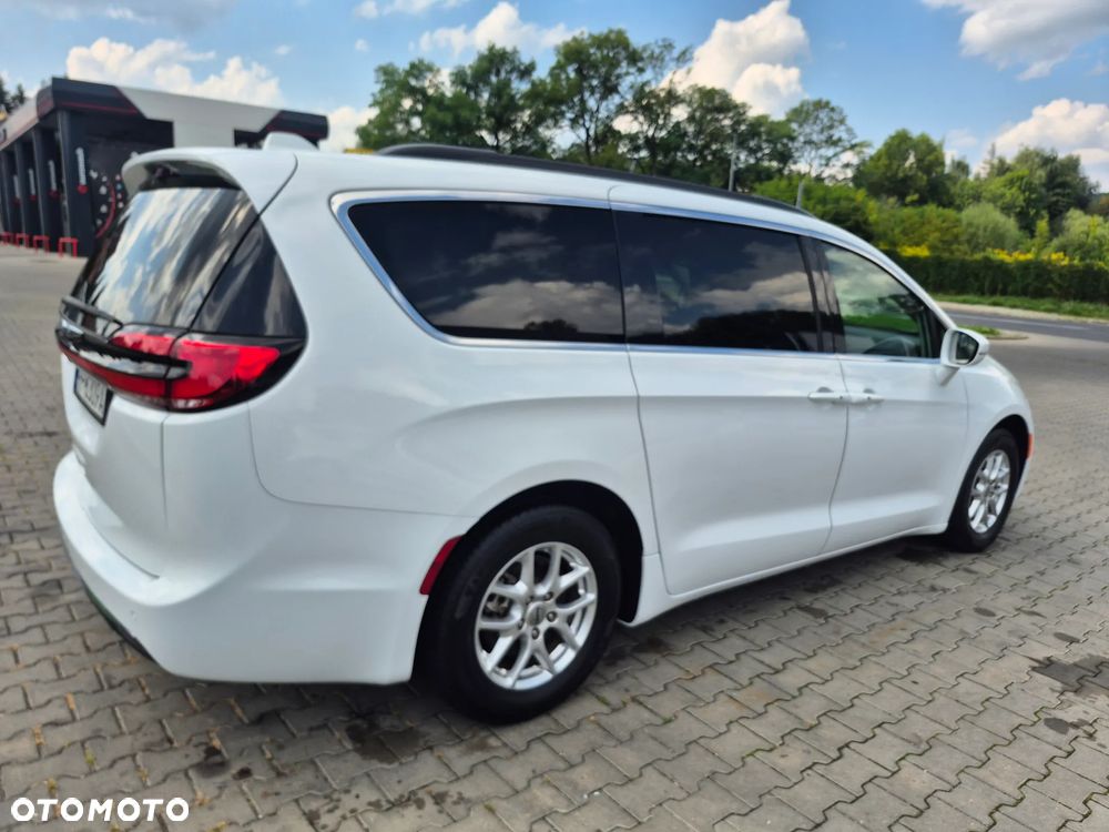 Chrysler Pacifica - 36