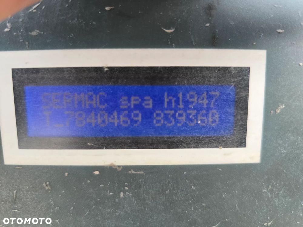 Mercedes-Benz AROCS - 11