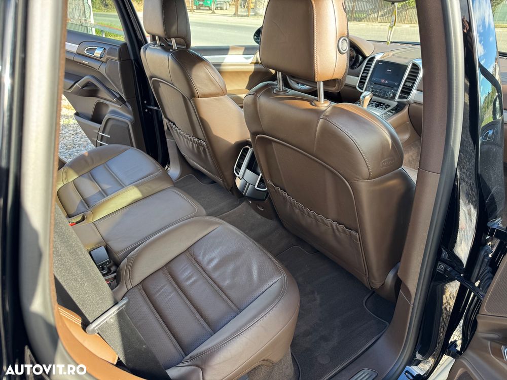 Porsche Cayenne Tiptronic S - 11