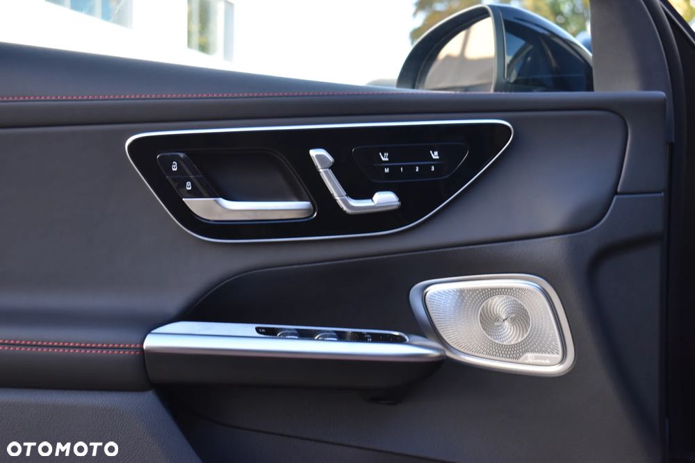 Mercedes-Benz GLC ver-amg-63-s-e-performance-amg-speedshift-mct9g-amg-line-premium - 14