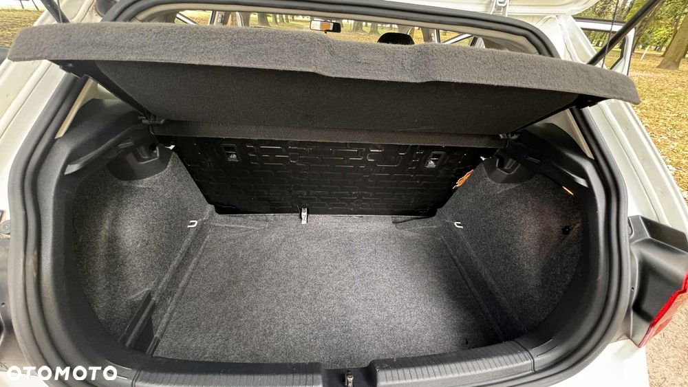 Volkswagen Polo 1.0 - 18